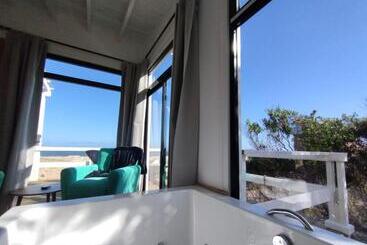 Las Rochas, Suites De Mar