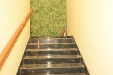 New Standard Hotel , Gorakhpur