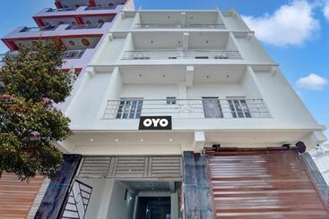Oyo Flagship Hotel Sangam Palace