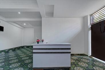 Oyo Flagship Hotel Sangam Palace