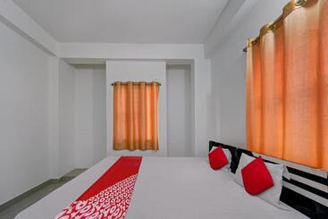 Oyo Flagship Hotel Sangam Palace