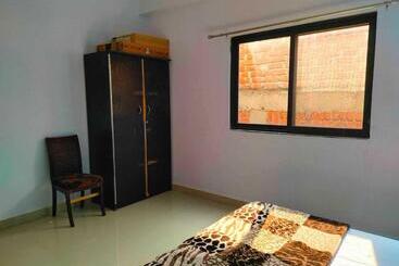 Oyo Hotel Mount View