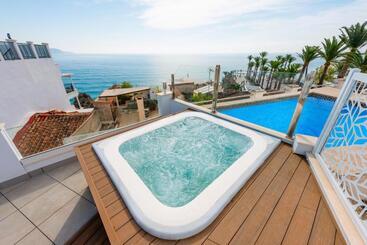 بنسيون Hc Calahonda Beach Nerja