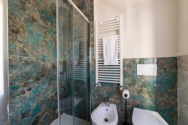 پانسیون Leovinci Rooms