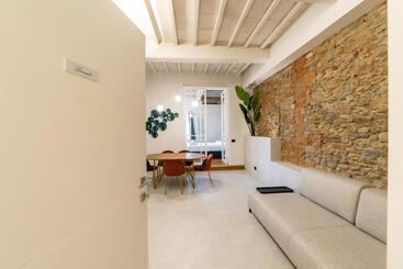 پانسیون Leovinci Rooms
