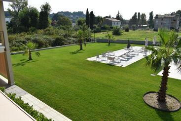 Residence La Magnolia   Aparments