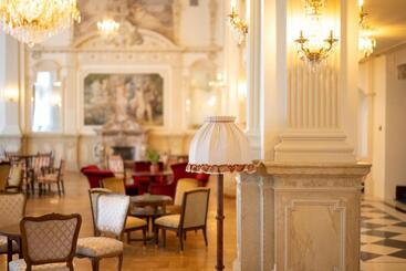 Scuol Palace   Culture, Nature & Health