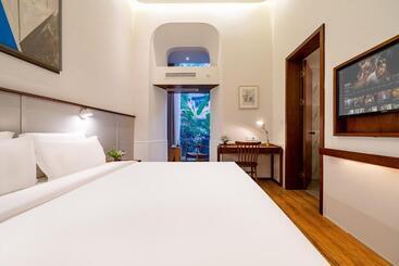 Wuyu Hotel   Chongqing University & Ciqikou Ancinet Town