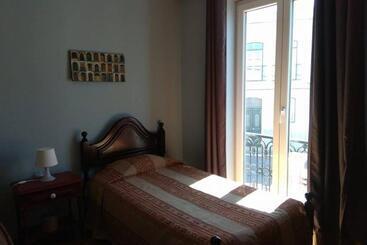هاستل Casa Maria Victoria