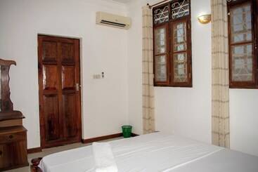 تختخواب و صبحانه Sulkhan Serviced Apartment