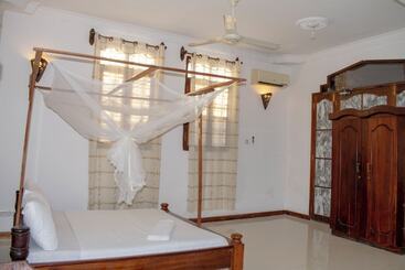 تختخواب و صبحانه Sulkhan Serviced Apartment