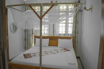تختخواب و صبحانه Sulkhan Serviced Apartment