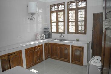تختخواب و صبحانه Sulkhan Serviced Apartment