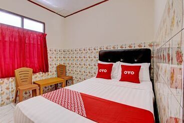 בית מלון כפרי Agustha Homestay By Oyo