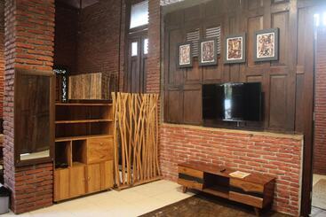 酒店 Djawata Resort & Gallery