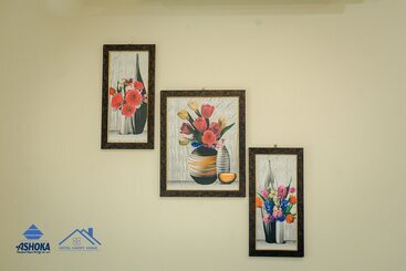 هتل Happy Home