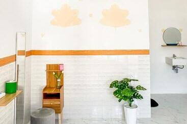 هتل Hy Guesthouse Phu Quoc   Nhà Hy Vivu Bên Vườn