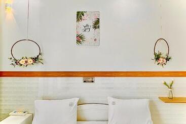 هتل Hy Guesthouse Phu Quoc Nhà Hy Vivu Bên Vườn