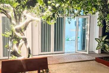 هتل Hy Guesthouse Phu Quoc   Nhà Hy Vivu Bên Vườn