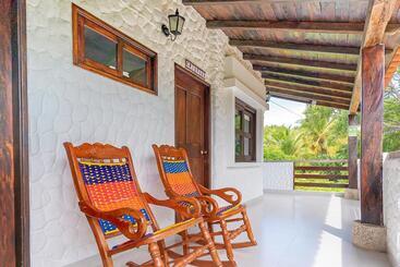 هتل Rancho Regis