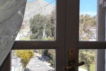 هتل Sagma Central Rooms