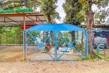هتل Super Oyo Flagship Alpine Homestay