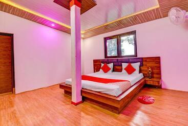 هتل Super Oyo Flagship Alpine Homestay