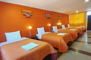 هتل Yañez Inn