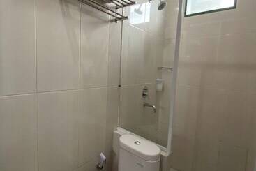 پانسیون Binumar Guest House