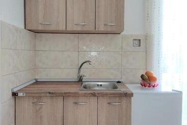 پانسیون Guest House Lotos