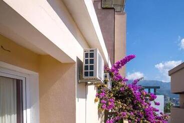 پانسیون Guest House Lotos