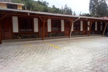 پانسیون Hostal Aventura