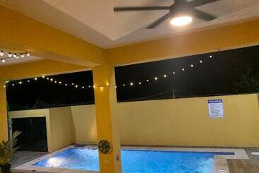 پانسیون The Vista Inn