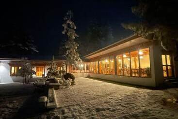استراحتگاه The Tiger Nest Camp