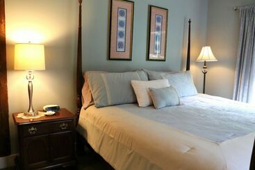 مبيت وإفطار Greenwood Manor Inn