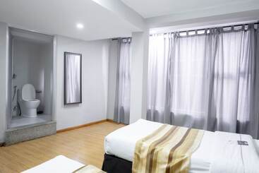 تختخواب و صبحانه Nyadha House