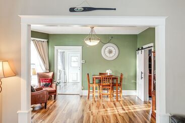 Charming Coeur D Alene Home, Walk To Downtown!