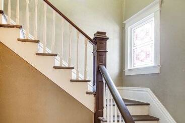Charming Coeur D Alene Home, Walk To Downtown!
