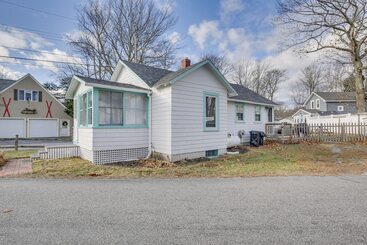 Dog Friendly Old Orchard Beach Home < 1 Mi To Pier