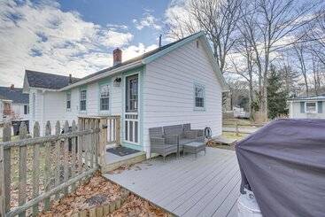 Dog Friendly Old Orchard Beach Home < 1 Mi To Pier