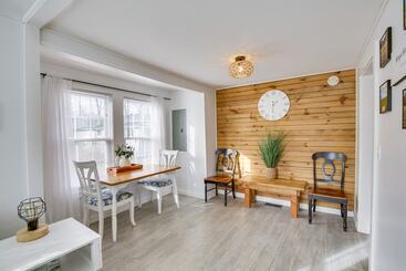 Dog Friendly Old Orchard Beach Home < 1 Mi To Pier