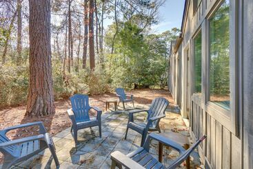 Hilton Head Resort Getaway: Community Beach, Pool!