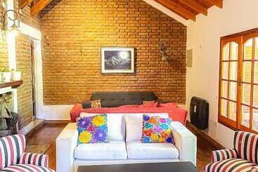Hostel Falucho