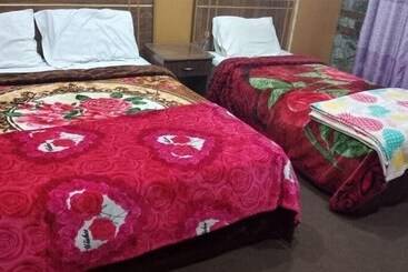 هتل Gb Hunza Inn
