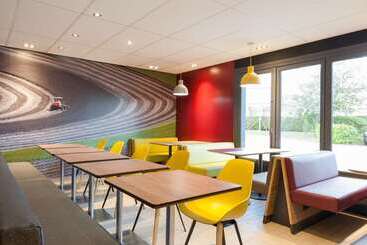 هتل Kyriad Rouen Sud   Oissel