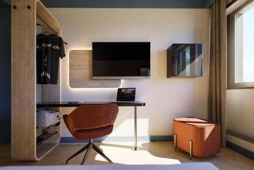 هتل Rome Ciampino Smart