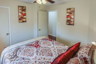 Killeen Home W/ Sunroom ~ 8 Mi To Fort Cavazos!