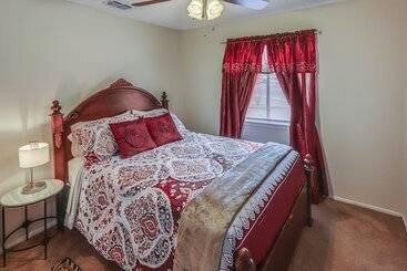 Killeen Home W/ Sunroom ~ 8 Mi To Fort Cavazos!