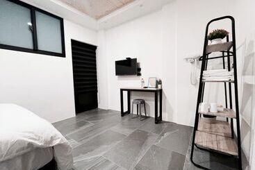 Leisurely B&b