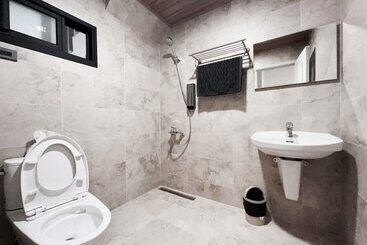 Leisurely B&b